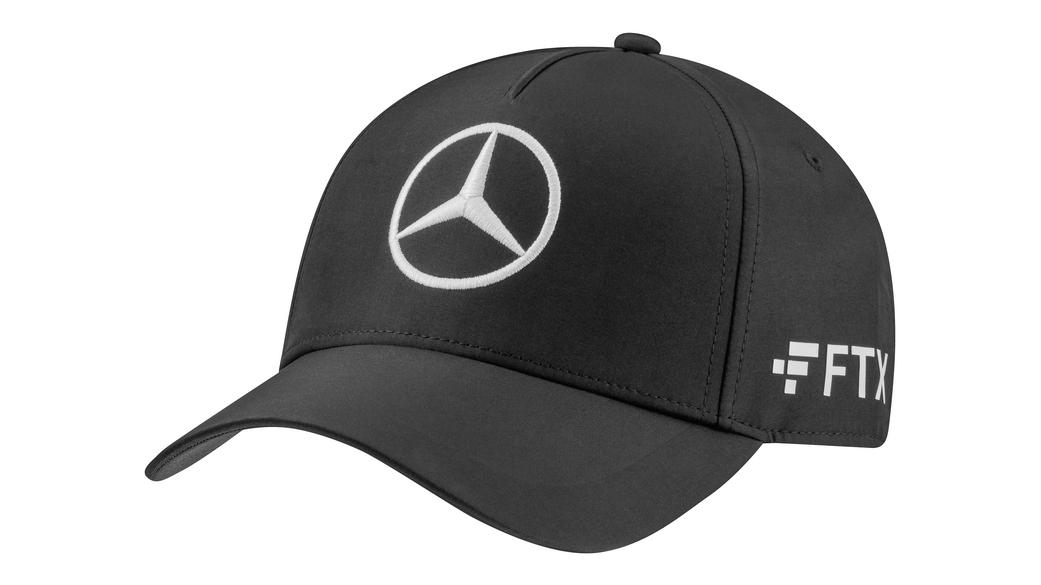 Sapca Mercedes AMG Petronas Formula One Team, George Russell, Sezon 2022, Negru